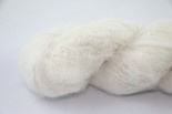 włóczka Blue Sky Fibers Brushed Suri col. 900 Whipped Cream